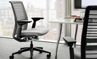 chair supplier in noida.